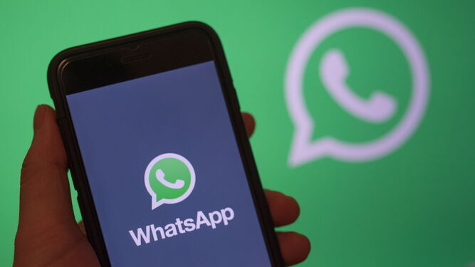 El nuevo botón con doble flecha de Whatsapp que agiliza el reenvío de mensajes